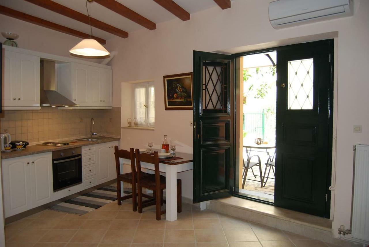Old Town Venetian Studio By Corfuescapes Corfu  Екстер'єр фото